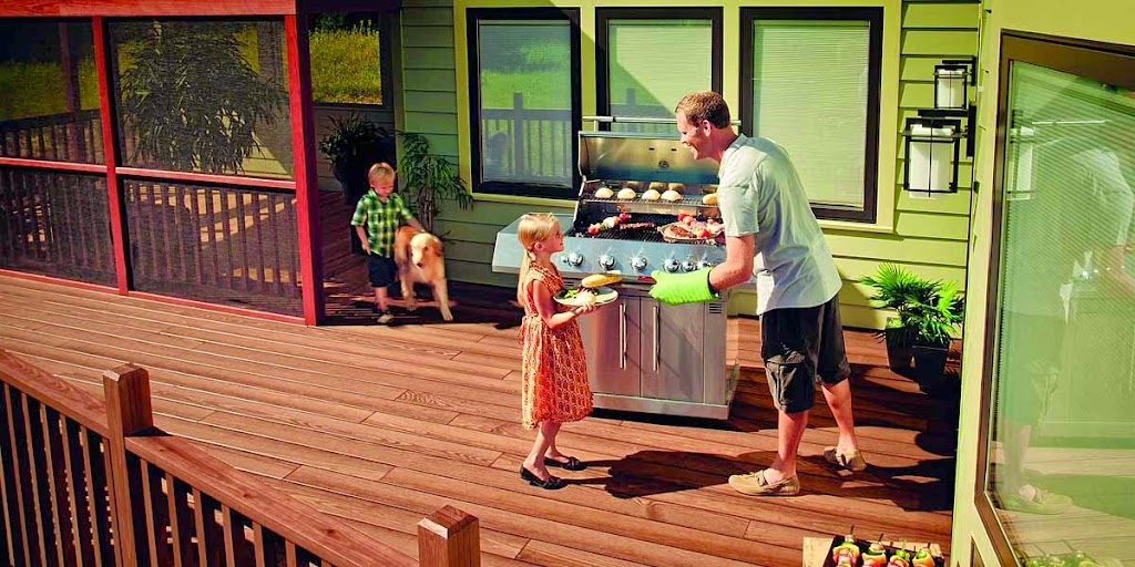 Fedeck.com - Deck Contractor in Ottawa | Michael Cowpland Dr, Kanata, ON K2M 1L7, Canada | Phone: (613) 218-0281