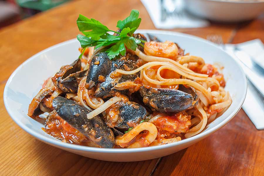 Roccos Plum Tomato | 1068 Islington Ave, Etobicoke, ON M8Z 4R6, Canada | Phone: (416) 234-5555