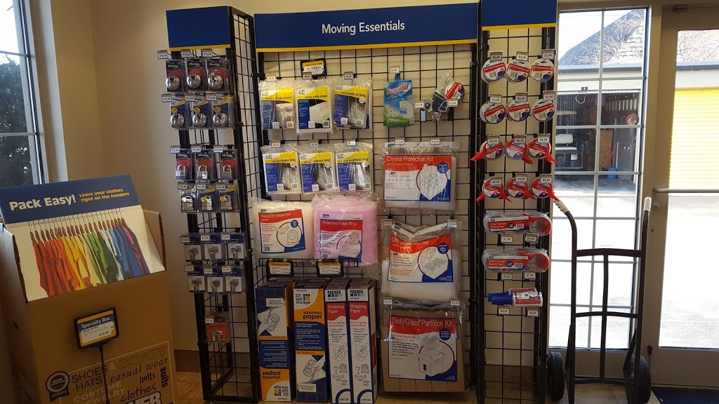 Life Storage | 8161 Main St, Williamsville, NY 14221, USA | Phone: (716) 632-7796