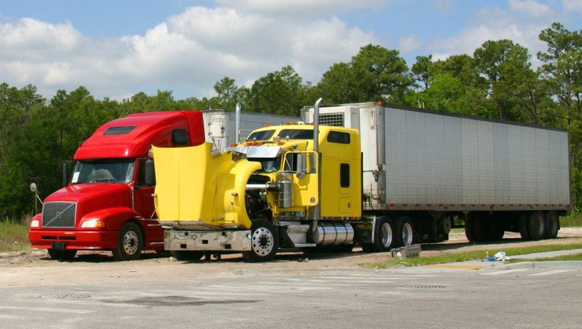 Mobile Truck Repair Vaughan | 6720 Hwy 7, Woodbridge, ON L4L 1A5, Canada | Phone: (416) 890-1979