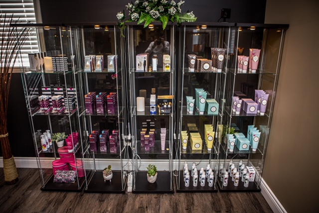 Juvenelle Day Spa | 1448 Adelaide St N, London, ON N5X 1J9, Canada | Phone: (226) 663-0533