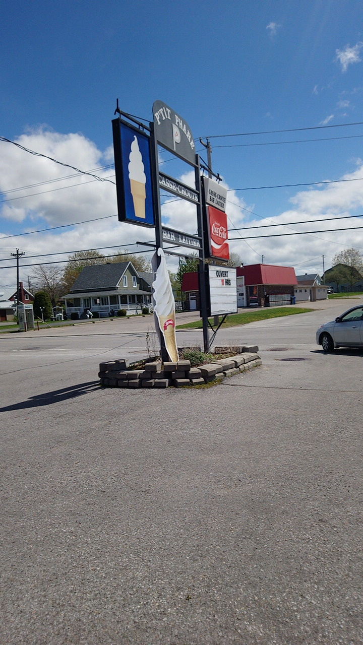 PTIT PHARE | 12230 Boul Bécancour, Bécancour, QC G9H 2J3, Canada | Phone: (819) 222-5505