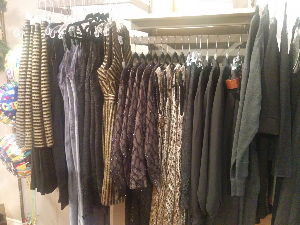 Little Chic Boutique | 175 Plains Rd E, Burlington, ON L7T 2C4, Canada | Phone: (905) 512-3380