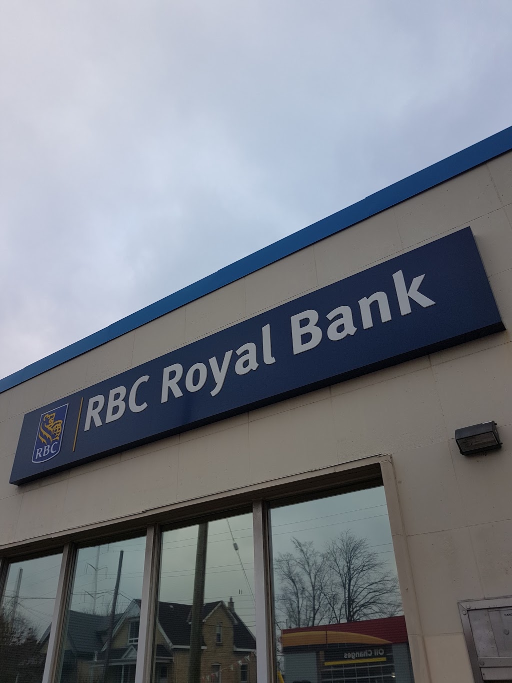 RBC | 1225 Wonderland Rd N, London, ON N6G 2V9, Canada | Phone: (519) 472-6882