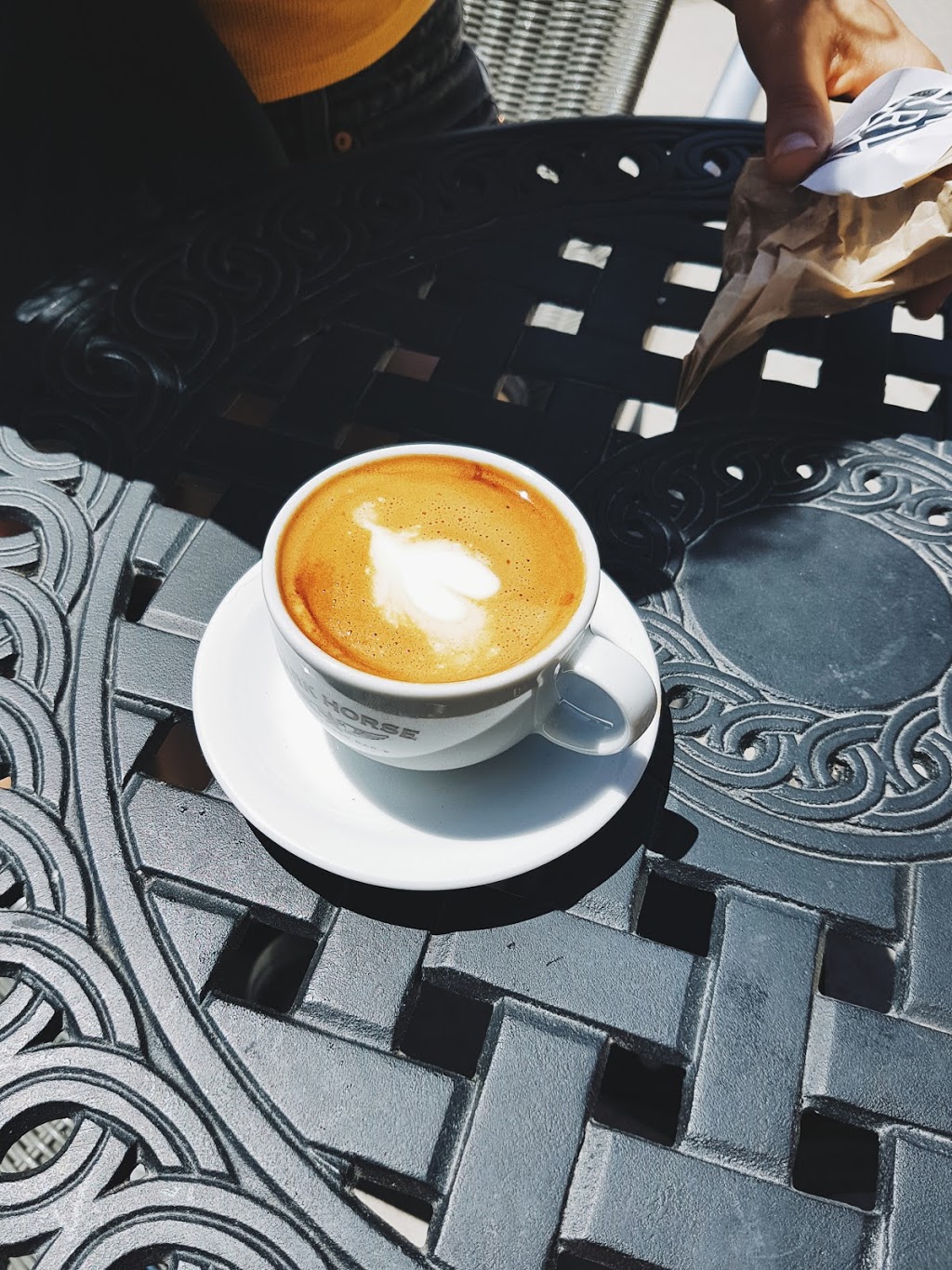 Dark Horse Espresso Bar | 120 Geary Ave, Toronto, ON M6H 4H1, Canada | Phone: (647) 347-3131