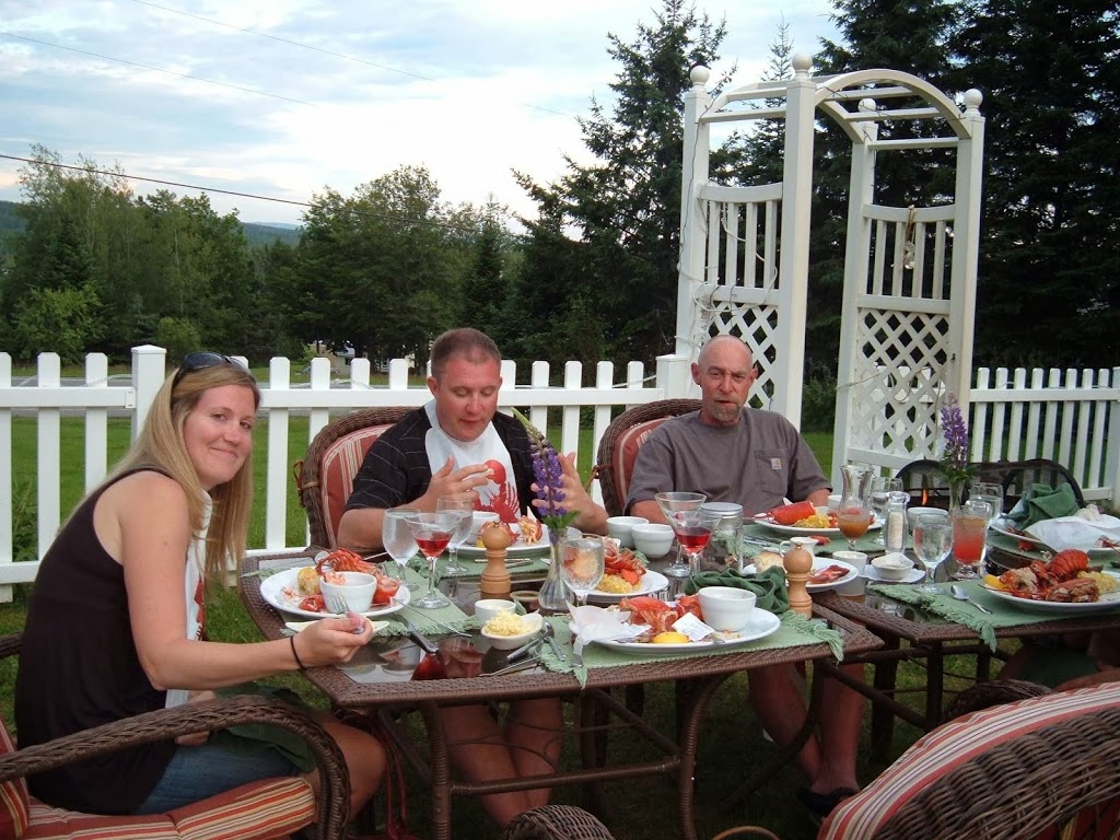 Murphys Steakhouse | 3329 US-3, Pittsburg, NH 03592, USA | Phone: (603) 538-9995