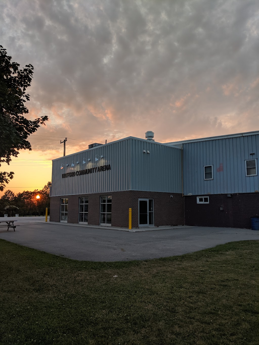 Watford Arena | 61 Centennial Av, Watford, ON N0M 2S0, Canada | Phone: (519) 876-2808