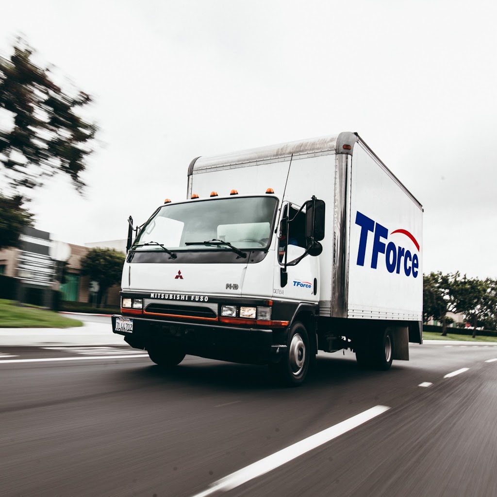 TForce Final Mile London ON | 501 Exeter Rd, London, ON N6E 2Z3, Canada | Phone: (800) 387-7787