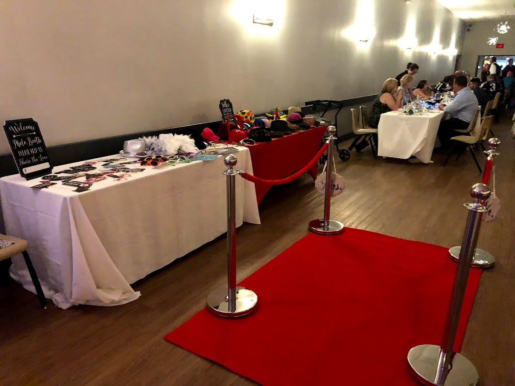 DBG Photo Booth Services | 434 First Ave E, Shelburne, ON L9V 2Z6, Canada | Phone: (519) 925-5350