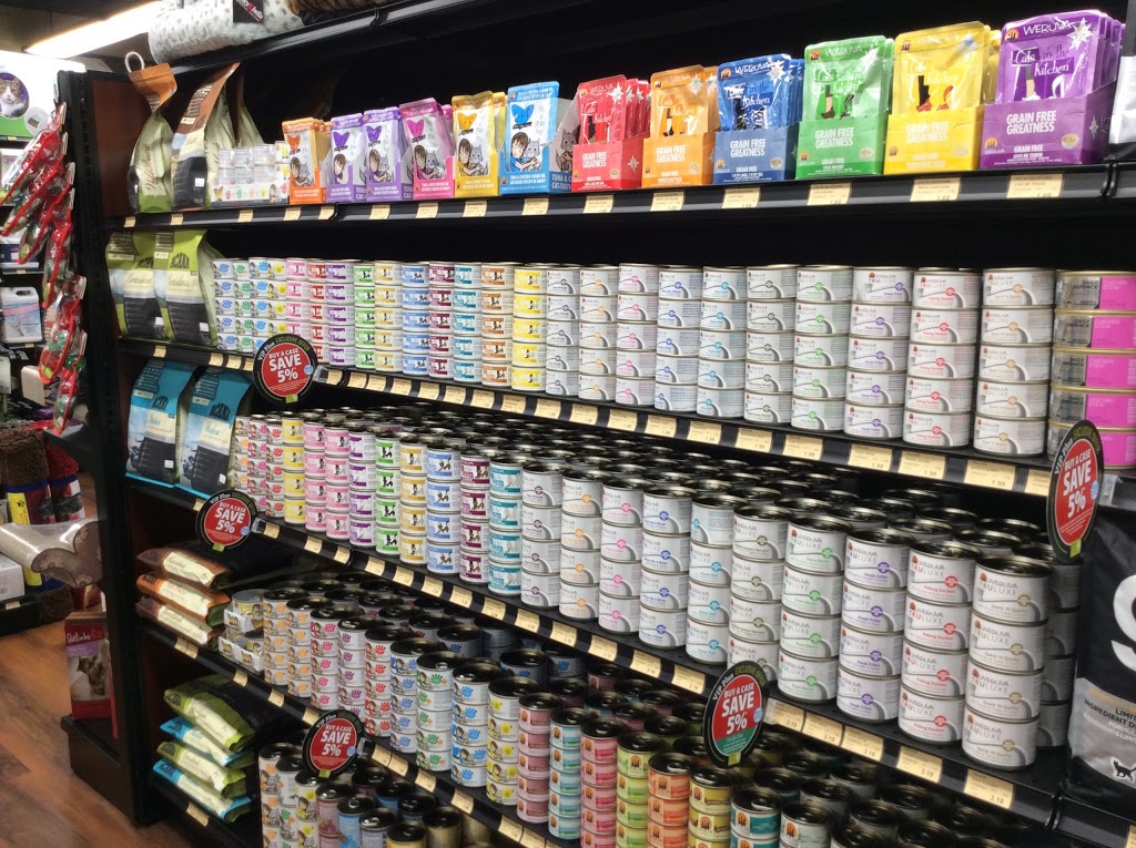 Bosleys by Pet Valu | 3305 Smith Dr, Armstrong, BC V0E 1B1, Canada | Phone: (250) 546-0473