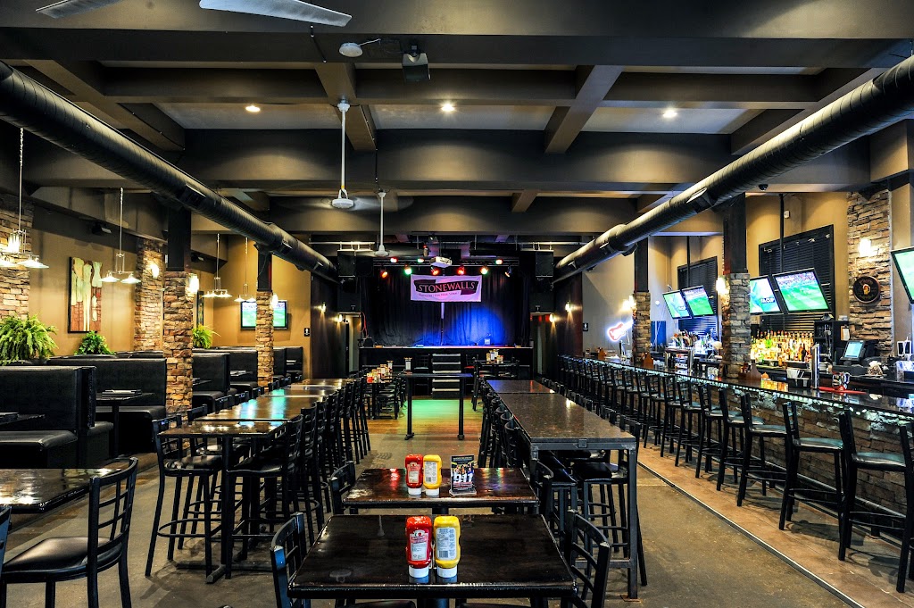 Stonewalls Restaurant | 339 York Blvd, Hamilton, ON L8R 2X9, Canada | Phone: (905) 577-0808
