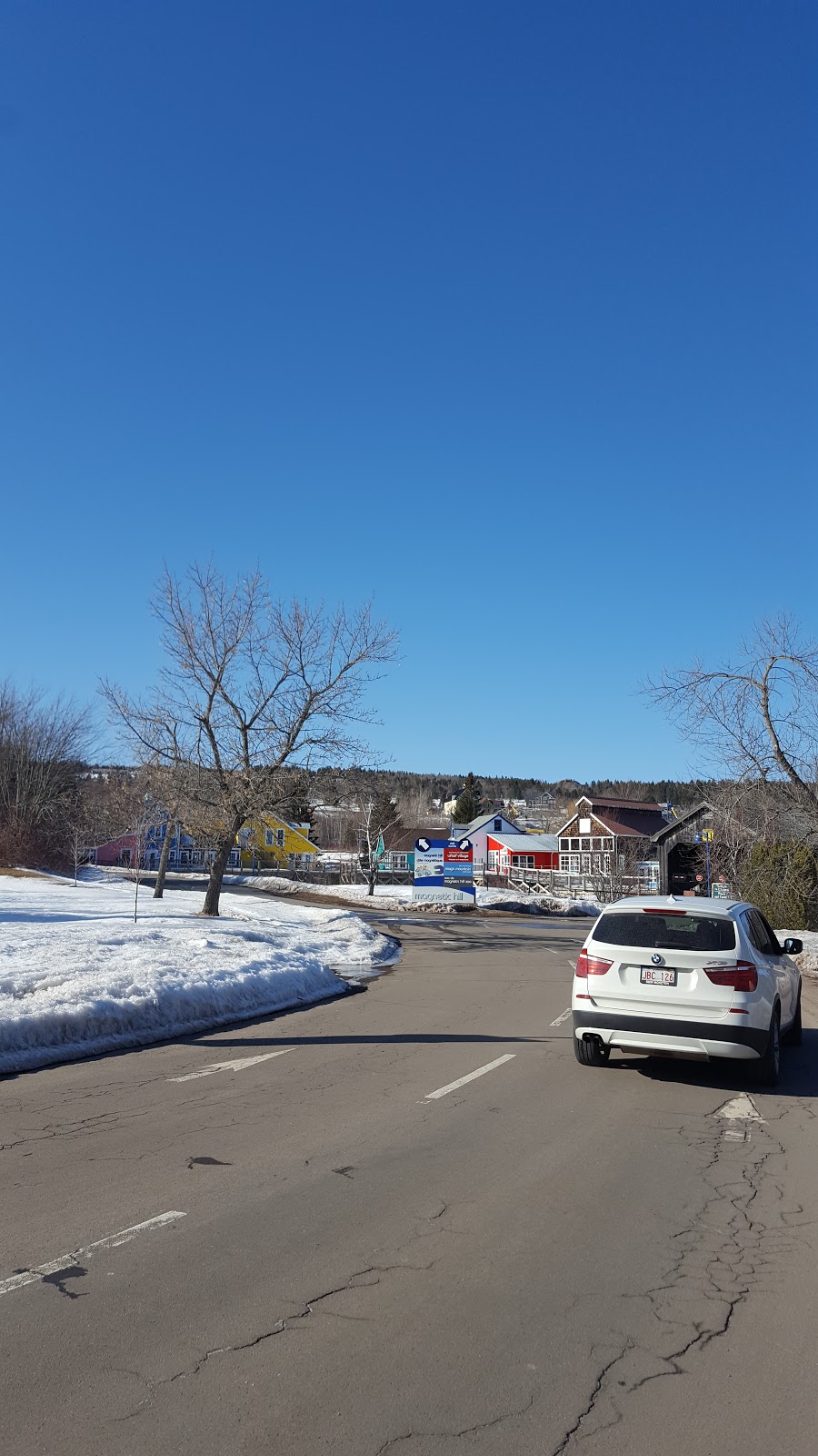 Magnetic Hill Wharf Village | Magic Mountain Rd, Moncton, NB E1G 4R3, Canada | Phone: (506) 859-1812