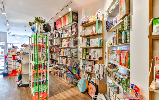 Sweet Thrills | 399 Roncesvalles Ave, Toronto, ON M6R 2N1, Canada | Phone: (416) 535-9286