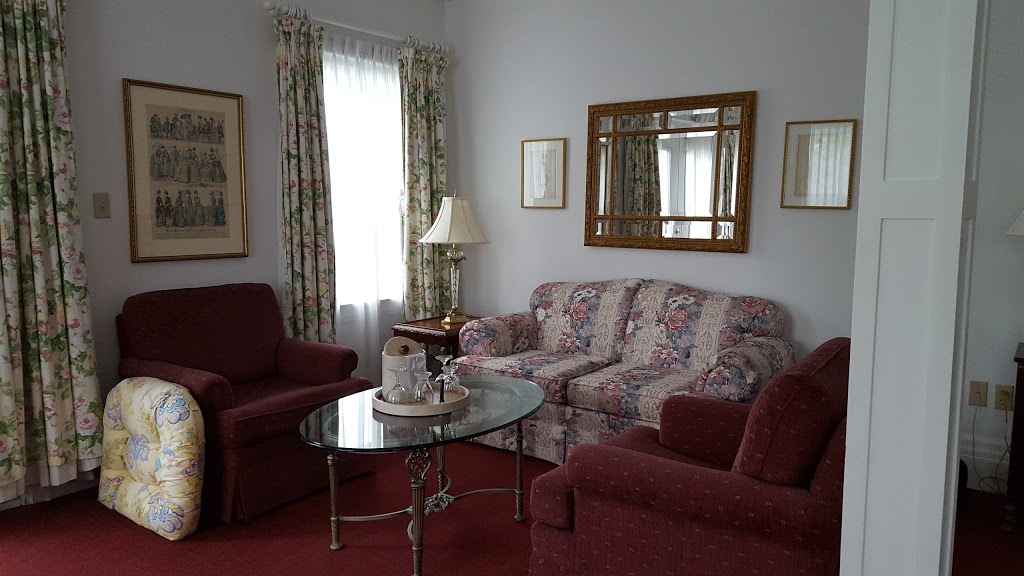 Claramount Inn & Spa | 97 Bridge St, Picton, ON K0K 2T0, Canada | Phone: (613) 476-2709