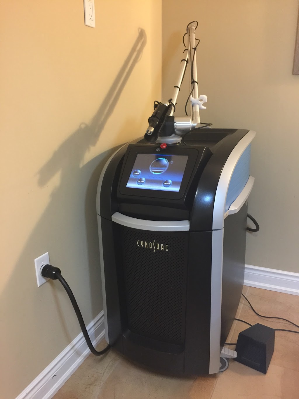 Evergreen Medical Spa | 1650 Elgin Mills Rd E Unit 208, Richmond Hill, ON L4S 0B2, Canada | Phone: (905) 780-8612