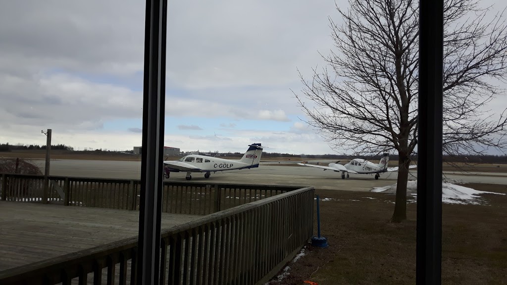 Runways Cafe | 4881 Fountain St N, Breslau, ON N0B 1M0, Canada | Phone: (519) 648-2211