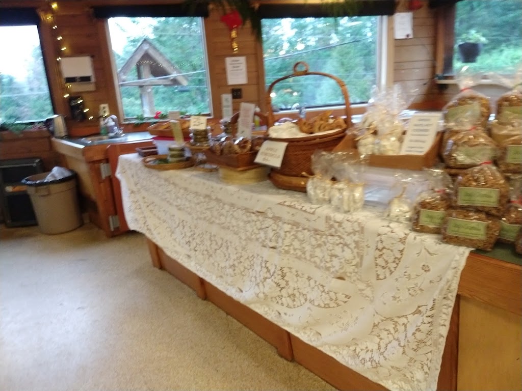 Cortes Market | 809 Sutil Point Rd, Mansons Landing, BC V0P 1K0, Canada | Phone: (250) 935-6626