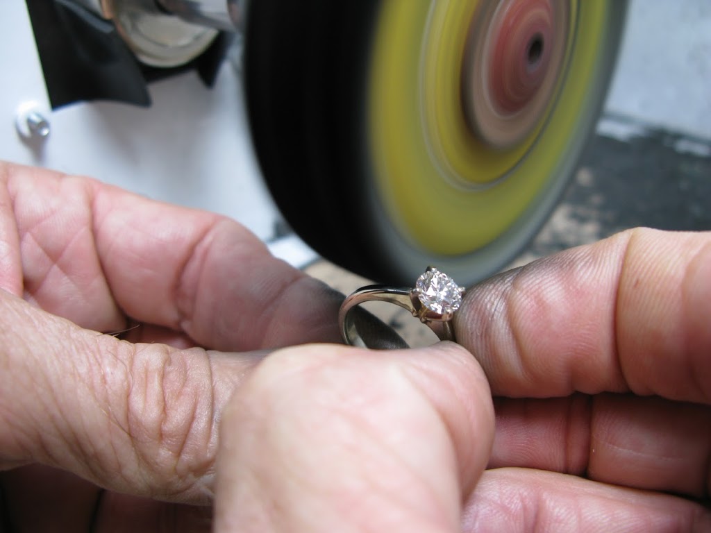 Fawcetts Fine Jewellery | 1447 South Park St, Halifax, NS B3J 2L1, Canada | Phone: (902) 425-3001
