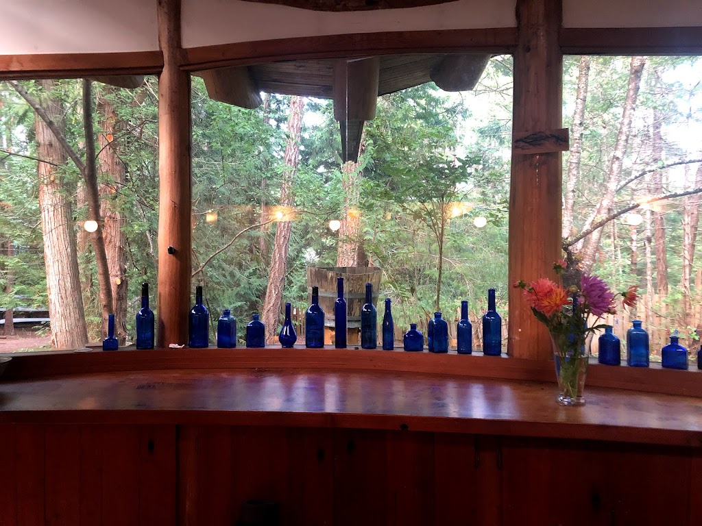 Hornby Island Studio Bed and Breakfast | 7085 St Johns Point Rd, Hornby Island, BC V0R 1Z0, Canada | Phone: (250) 335-1115