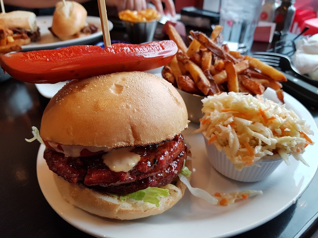 Rubs BBQ Américain | 699 Boulevard Curé-Labelle, Sainte-Rose, QC H7L 5R7, Canada | Phone: (450) 937-5558
