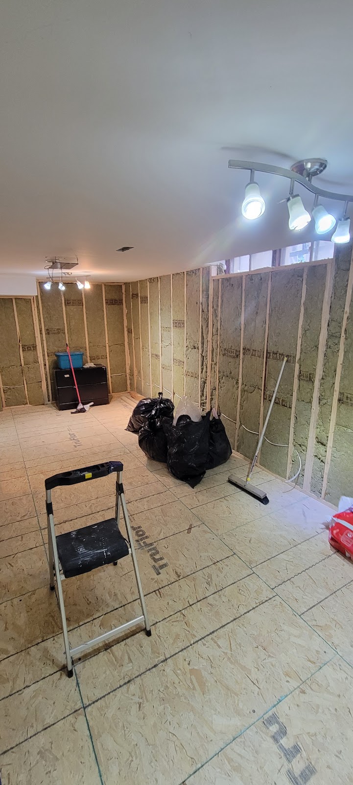 King Crown Construction Inc. | 10 Simmons Blvd, Brampton, ON L6V 3V5, Canada | Phone: (416) 557-0352