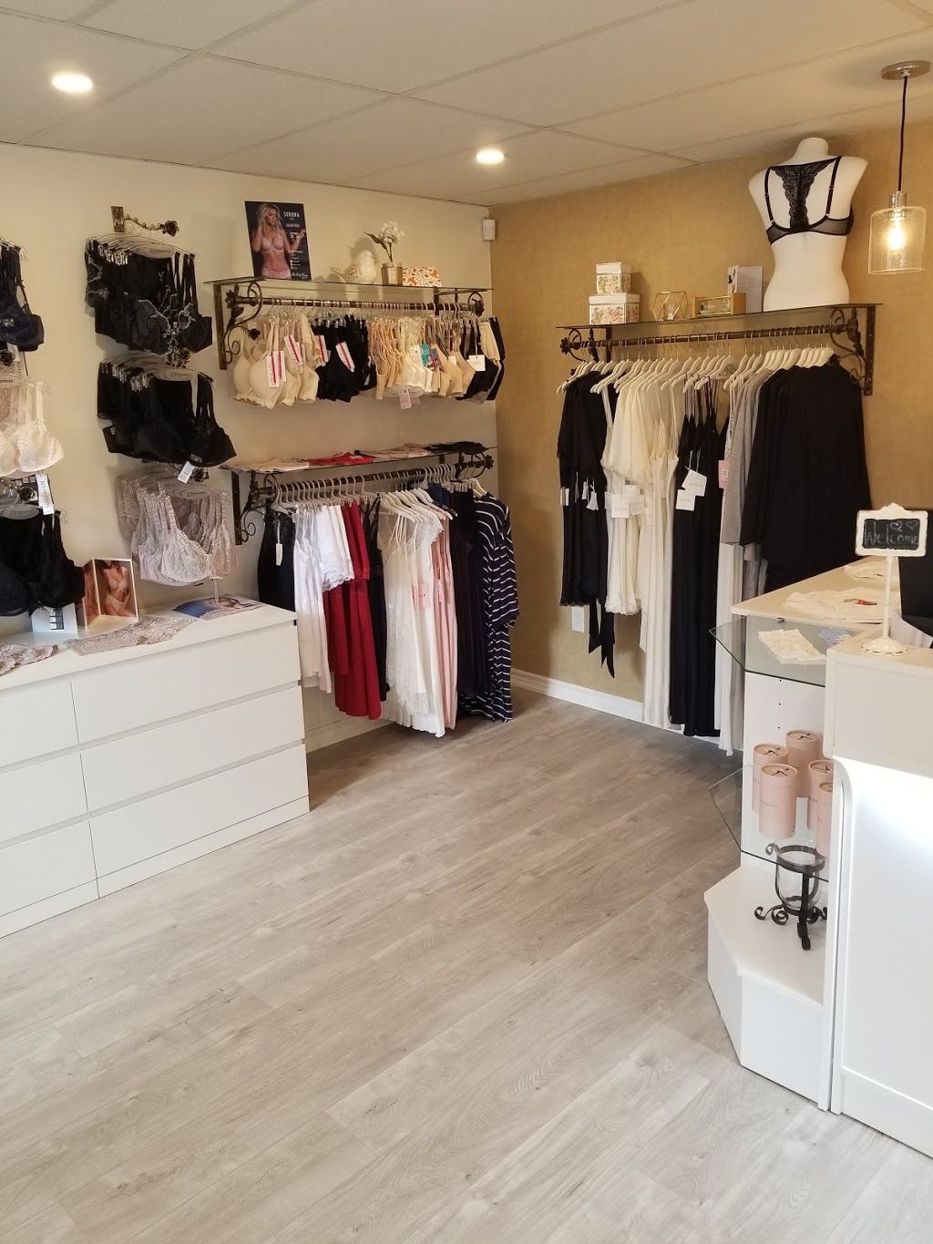 Timeless Beauty Lingerie | 3 King St E, Dundas, ON L9H 1B7, Canada | Phone: (289) 238-8115