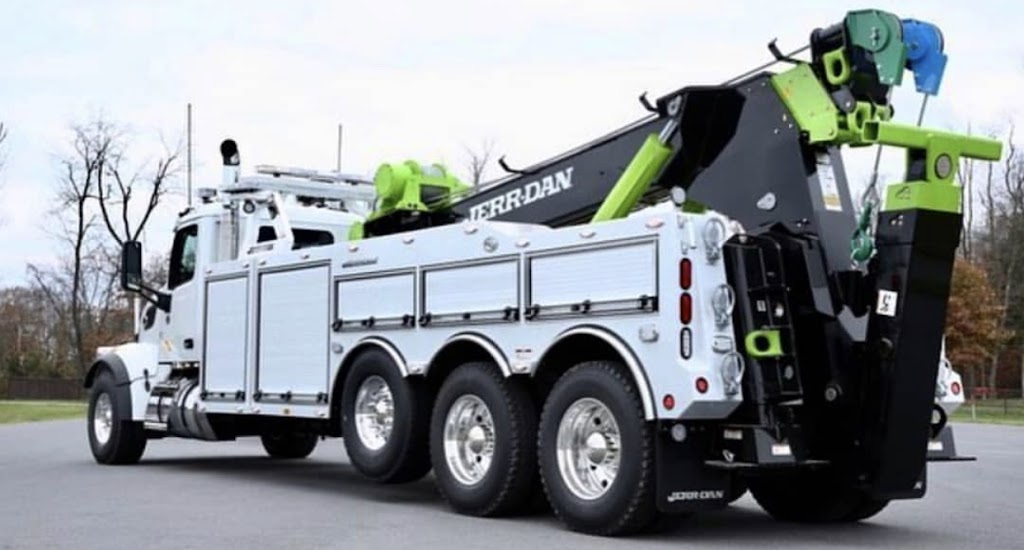 REMORQUAGE ST-ROSE déverrouillage survoltage 24/7 | 2242 Bd des Oiseaux, Laval, QC H7L 6A8, Canada | Phone: (450) 238-0477