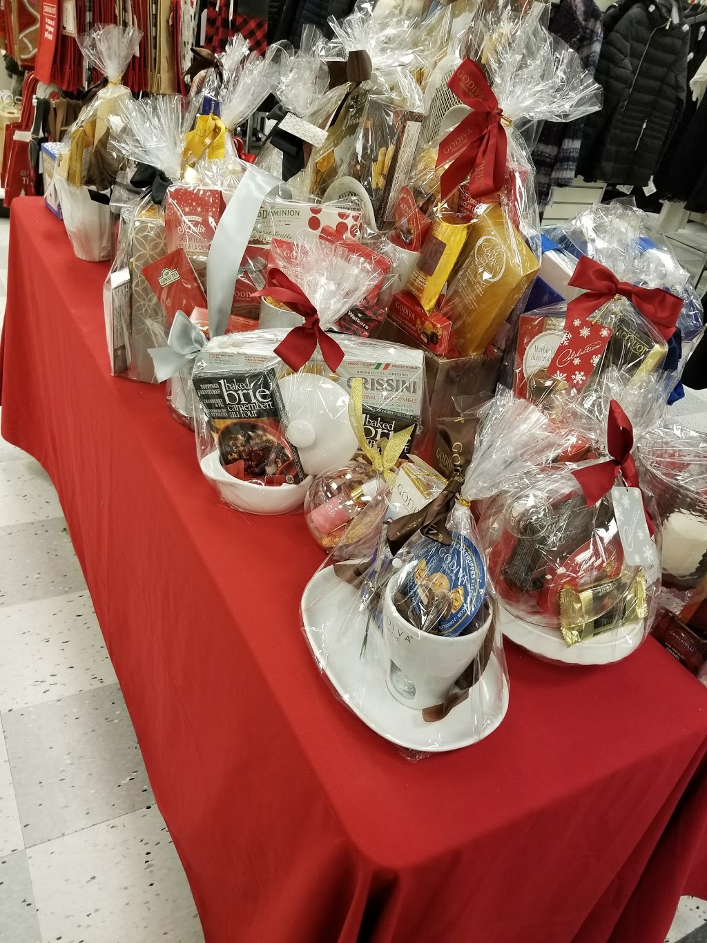 Winners | 550 King St N, Waterloo, ON N2L 5W6, Canada | Phone: (519) 747-1919