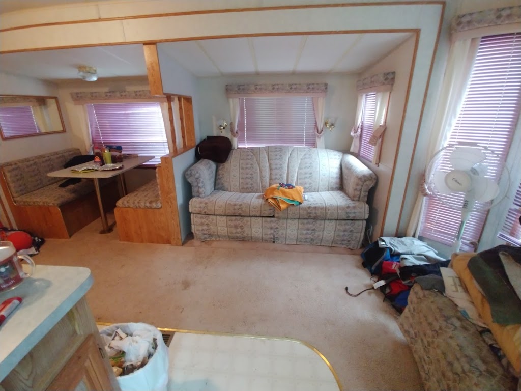 Sauble Beach Resort Camp | 877 Main St, Sauble Beach, ON N0H 2G0, Canada | Phone: (519) 422-1101