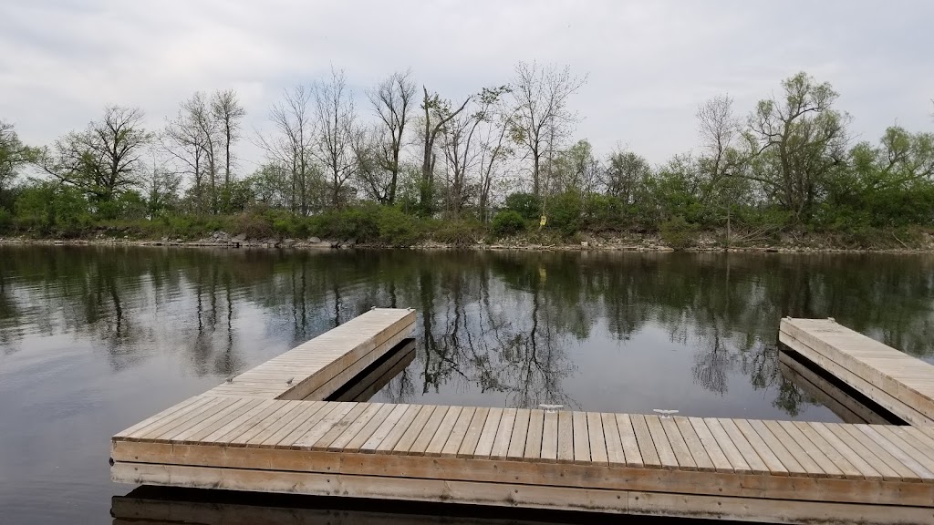 Floyd Hales Fish Huts | 1 Harbour Park Crescent, PoBox449, Beaverton, ON L0K 1A0, Canada | Phone: (705) 426-7415