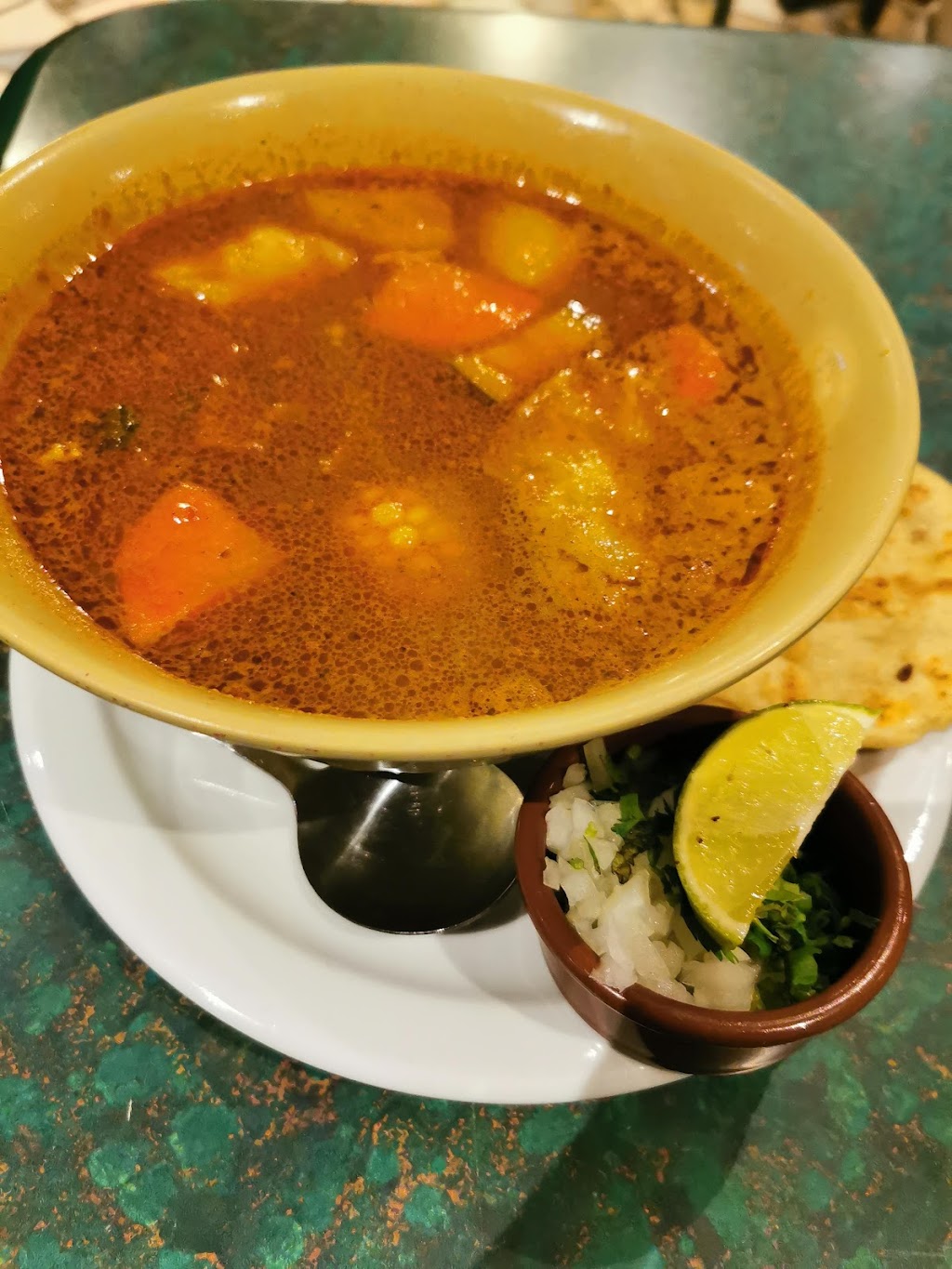 La Villa Latina | 85 Montréal Rd, Vanier, ON K1L 6E8, Canada | Phone: (613) 749-2317
