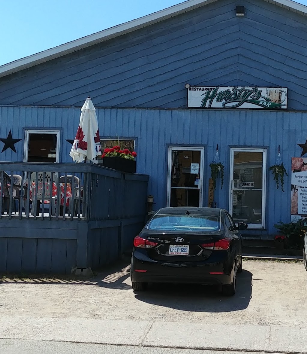 Hurstys Bar & Grill | 368 Rue Main, Shawville, QC J0X 2Y0, Canada | Phone: (819) 647-2546