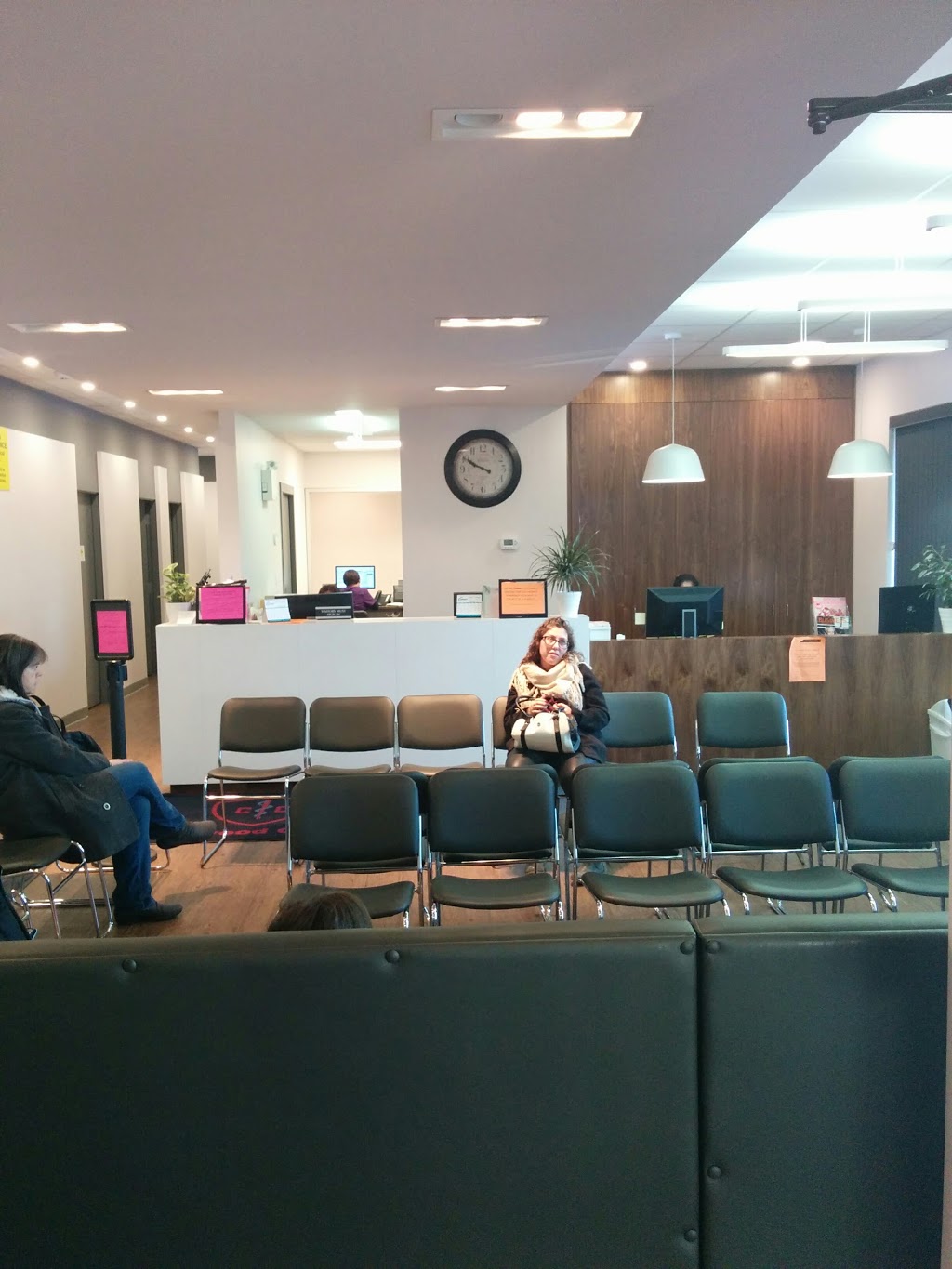 Callingwood Crossing Medical Clinic | 6905 172 St NW, Edmonton, AB T5T 5Y1, Canada | Phone: (780) 444-0350