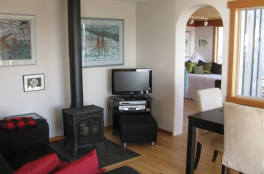 Boathouse - Waterfront Accommodation on Cortes Island | Seascape Rd, Mansons Landing, BC V0P 1K0, Canada | Phone: (250) 935-6795