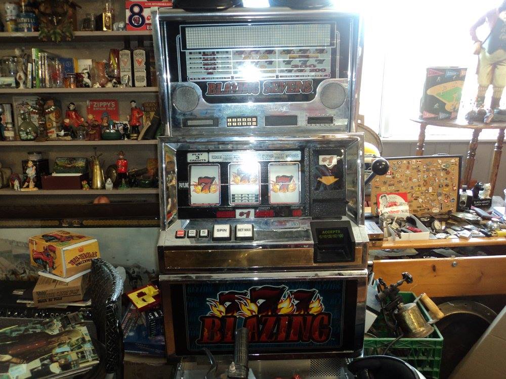 Antiques & Collectible Co. | 669 King St, Welland, ON L3B 3L5, Canada | Phone: (905) 380-7470