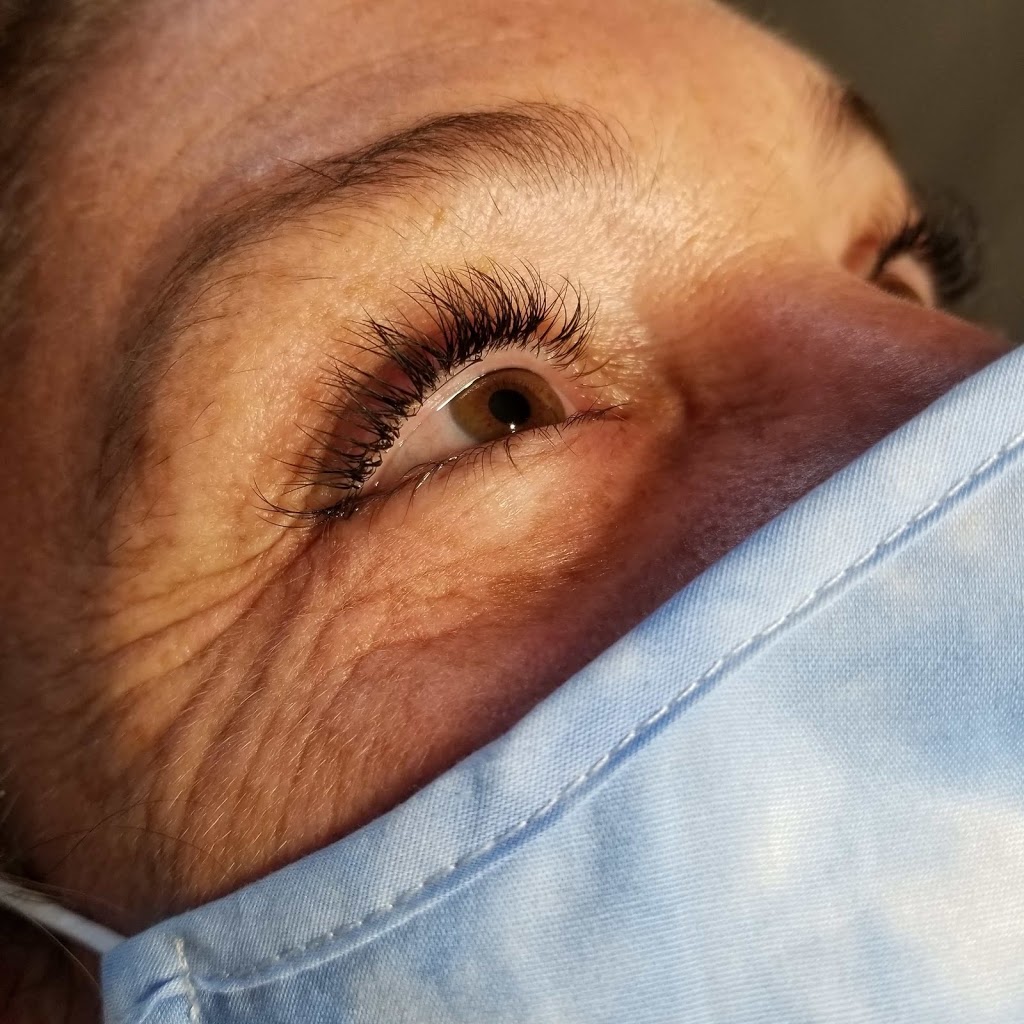 Wenzel Lash Bar eyelash extensions | 540 Old Huron Pl, Kitchener, ON N2R 1L6, Canada | Phone: (519) 716-4107