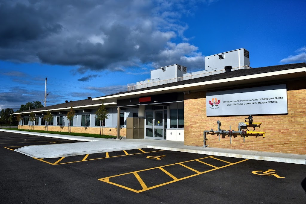 Centre de Sante Communautaire de Nipissing Ouest | 68 Michaud St, Sturgeon Falls, ON P2B 1B8, Canada | Phone: (705) 753-0151