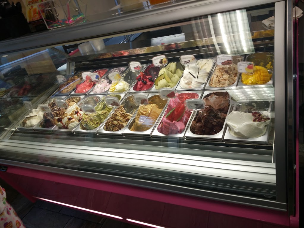Hamoudis Shawarma | 3392 Dougall Ave, Windsor, ON N9E 1S6, Canada | Phone: (519) 250-0888