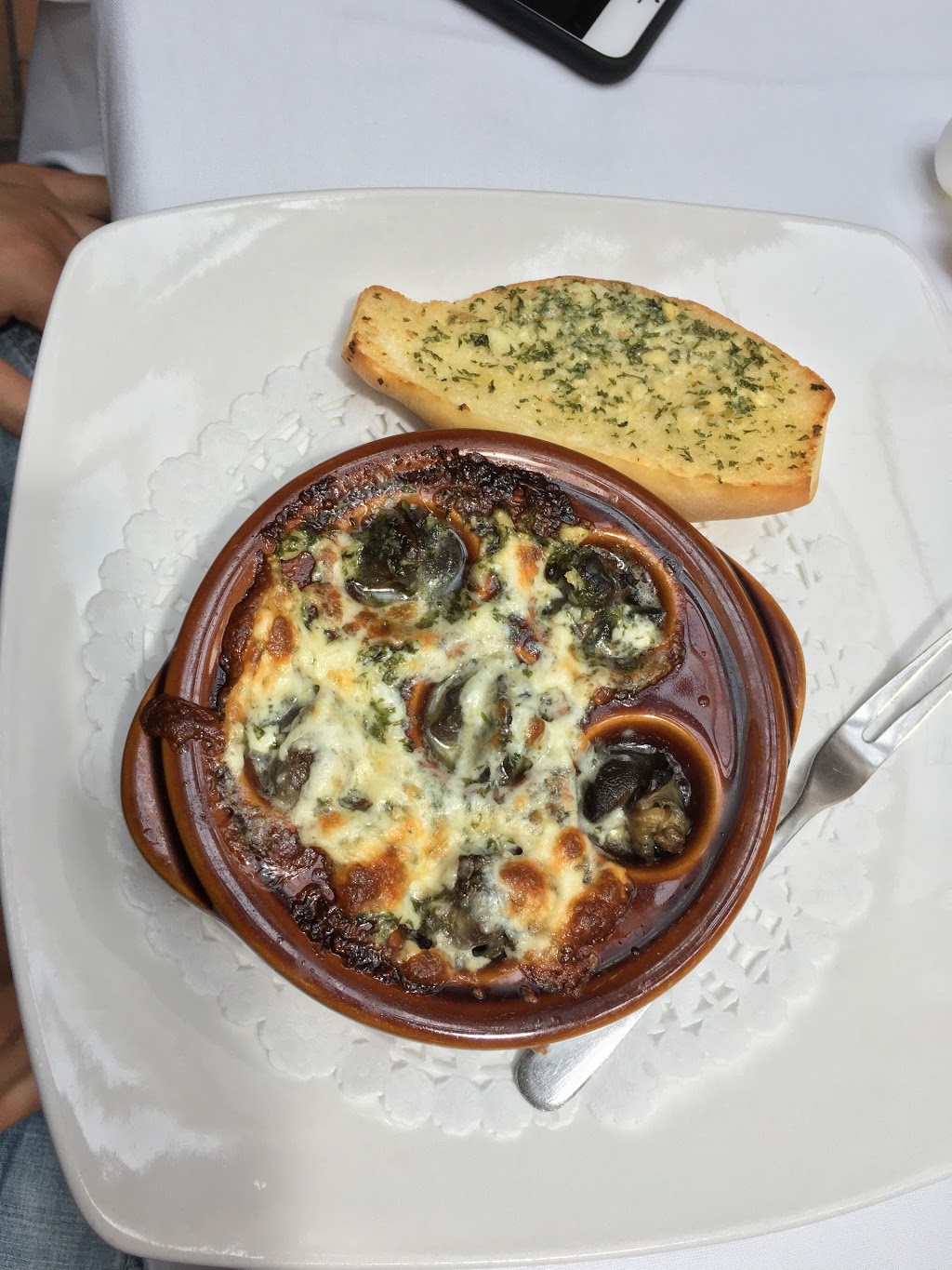 Il Fornetto Restaurant | 1900 Boulevard Saint-Joseph, Lachine, QC H8S 2N5, Canada | Phone: (514) 637-5253