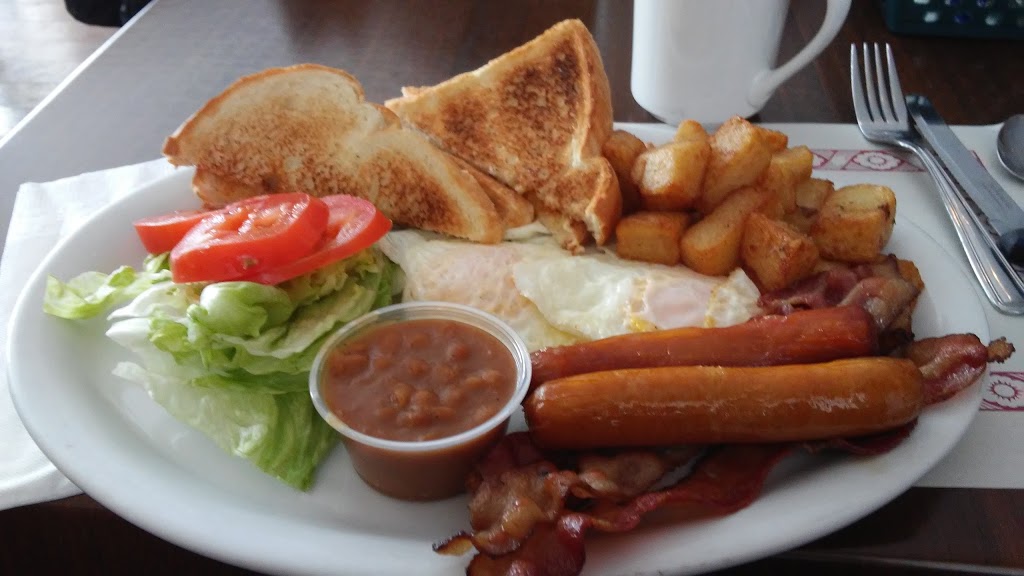 Resto Château St-Césaire | 1011-1015 QC-112, Saint-Césaire, QC J0L 1T0, Canada | Phone: (450) 947-1300
