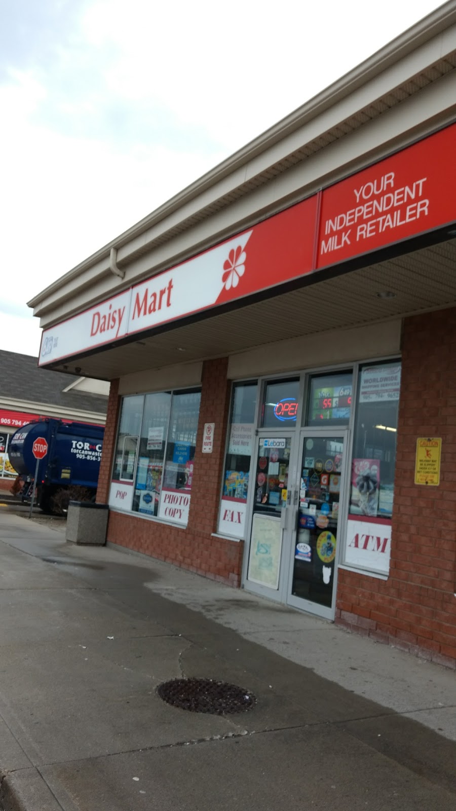 Daisy Mart | 8917 The Gore Rd, Brampton, ON L6P 2L1, Canada | Phone: (905) 794-9652