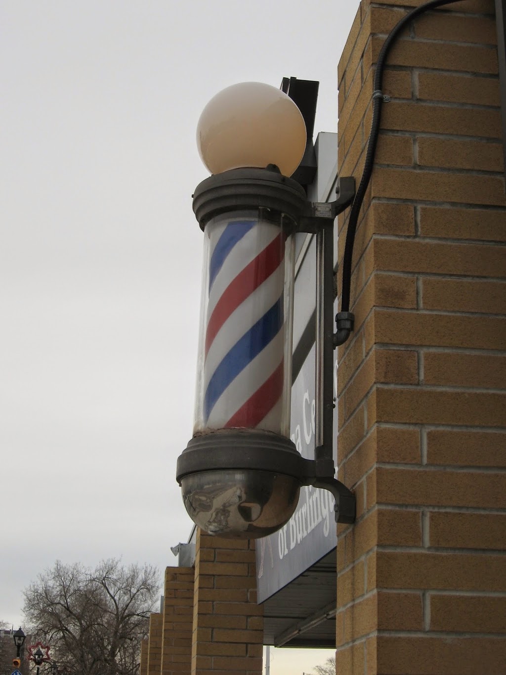 Brant BarberShop | 541 Brant Street, Basement, Burlington, ON L7R 2G6, Canada | Phone: (905) 637-7652
