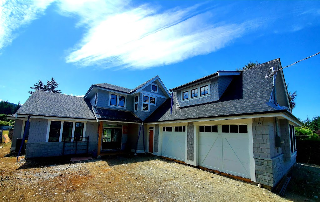 Distinctive Exteriors | 1627 Stone Lake Dr, Nanoose Bay, BC V9P 9L1, Canada | Phone: (250) 713-5772
