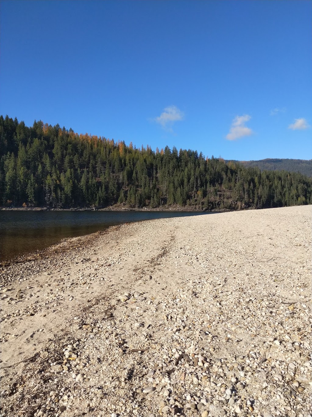 The Guest Book Vacation Rentals Inc. | 718 Swansea Point Rd, Swansea Point, BC V0E 2K2, Canada | Phone: (403) 815-3503
