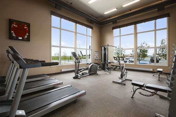 Microtel Inn & Suites by Wyndham Weyburn | 88 Grace St, Weyburn, SK S4H 3N9, Canada | Phone: (306) 842-5700