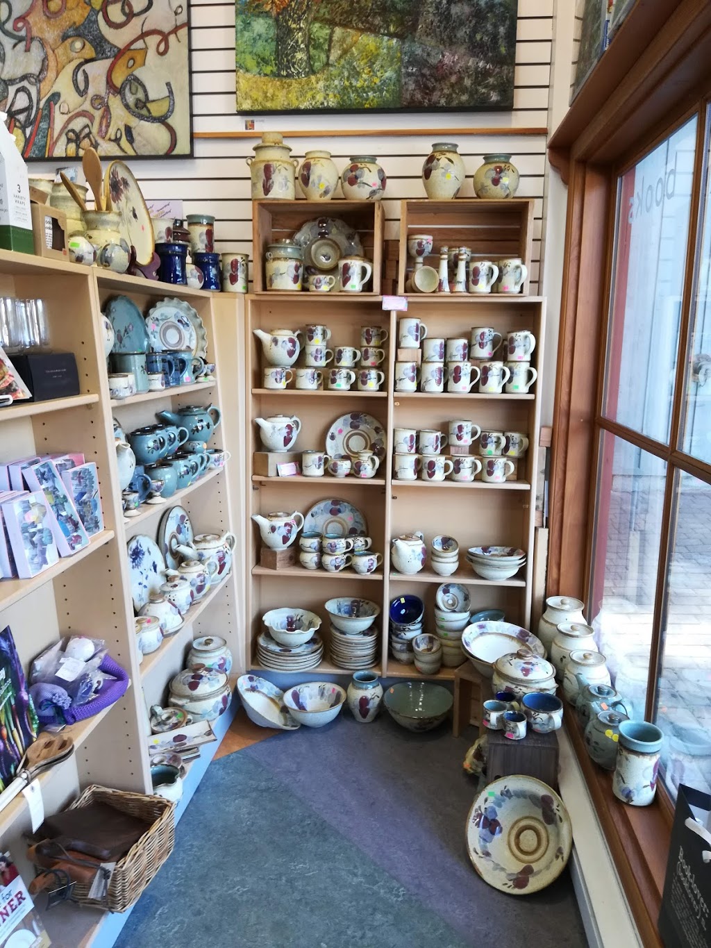 Phoenix Books | 992 Dorman Rd, Bowen Island, BC V0N 1G0, Canada | Phone: (604) 947-2793