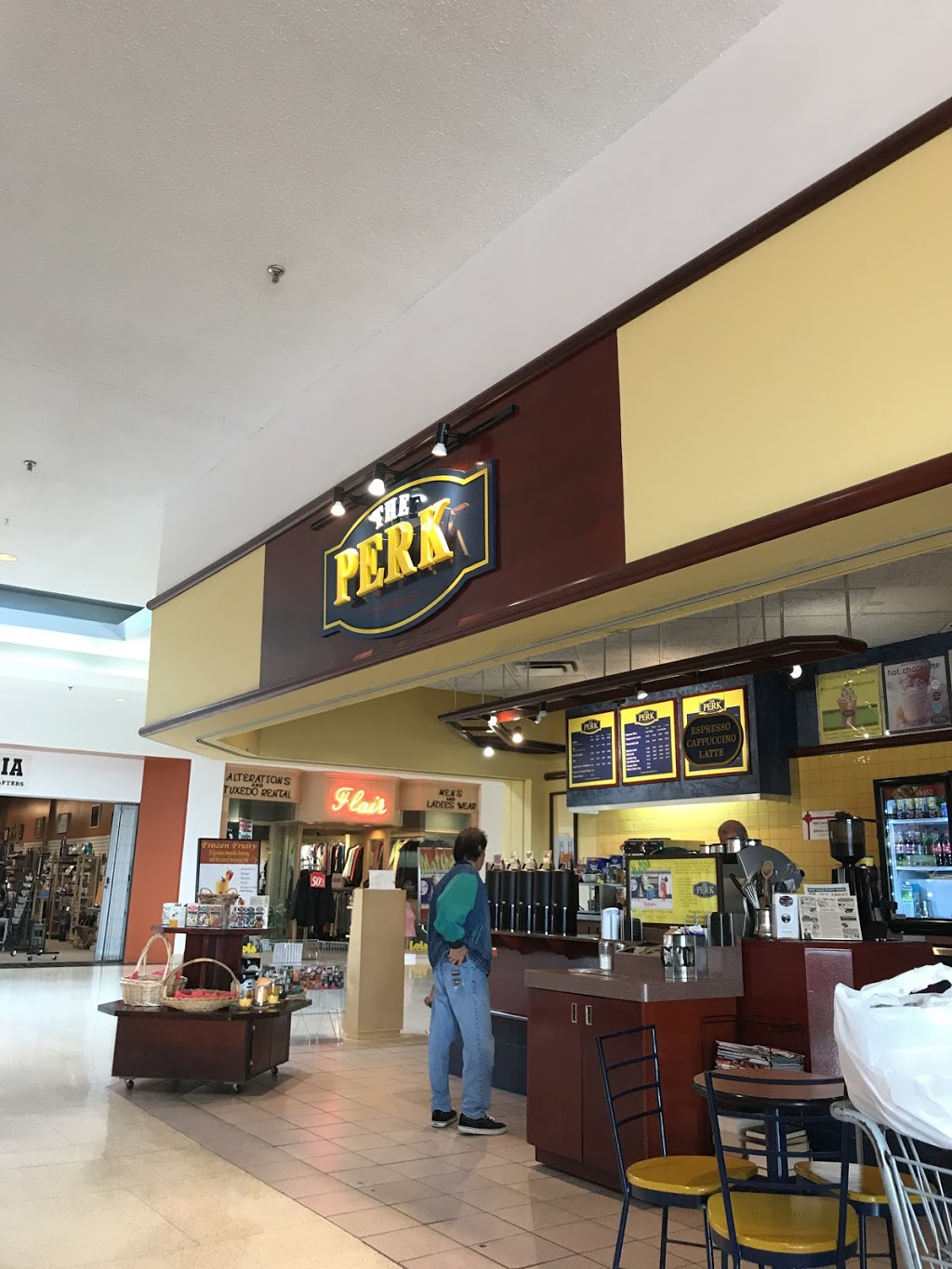 Perk The | 417 Wellington St, St Thomas, ON N5R 5J5, Canada | Phone: (519) 631-3242