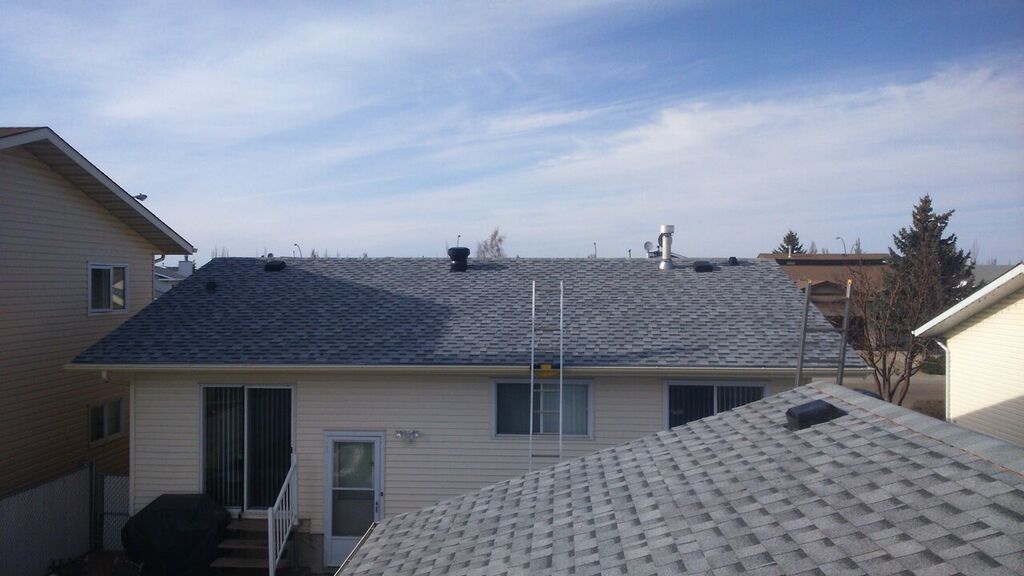 Best Top Roofing LTD. | roofing contractor | 5328 Calgary Trail NW #1372, Edmonton, AB T6H 4J8, Canada | 7807109990 OR +1 780-710-9990
