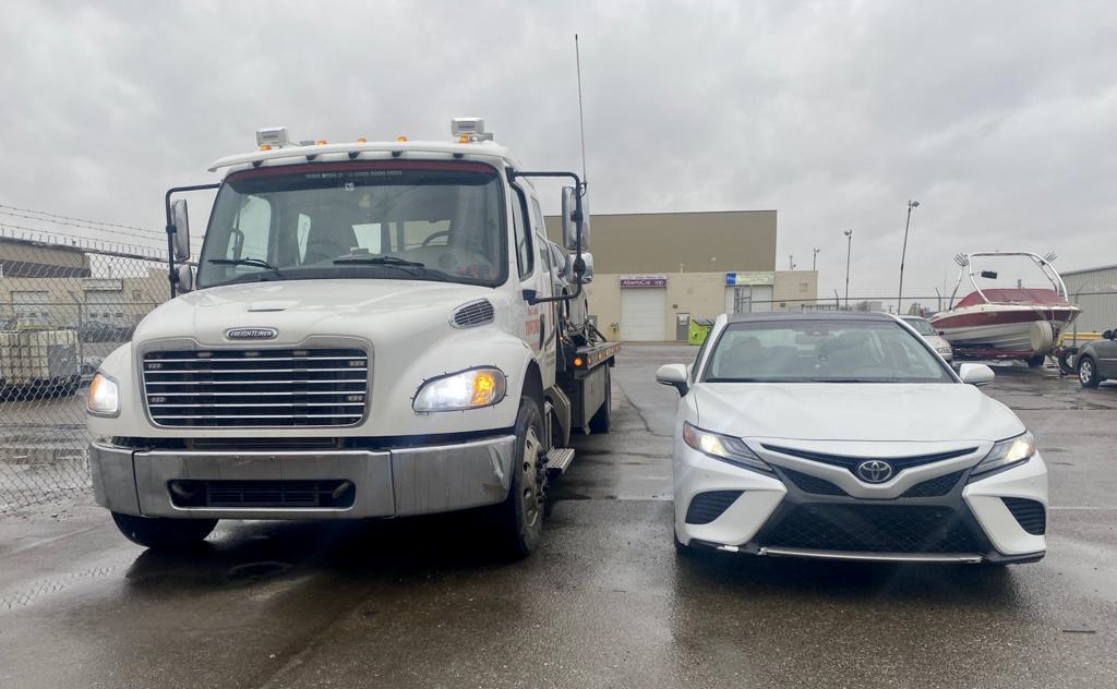 Maq’s Auto Towing | 13231 70a St NW, Edmonton, AB T5C 0L6, Canada | Phone: (780) 707-3263