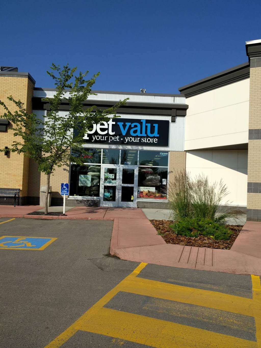 Pet Valu | 1221 Canyon Meadows Dr SE, Calgary, AB T2J 6G2, Canada | Phone: (403) 723-1033
